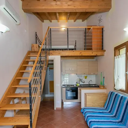 Sole 4 - Monolocale Con Soppalco